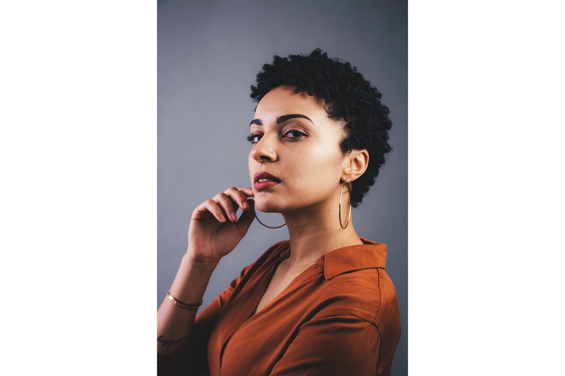 Headshot of poet Asia Calcagno